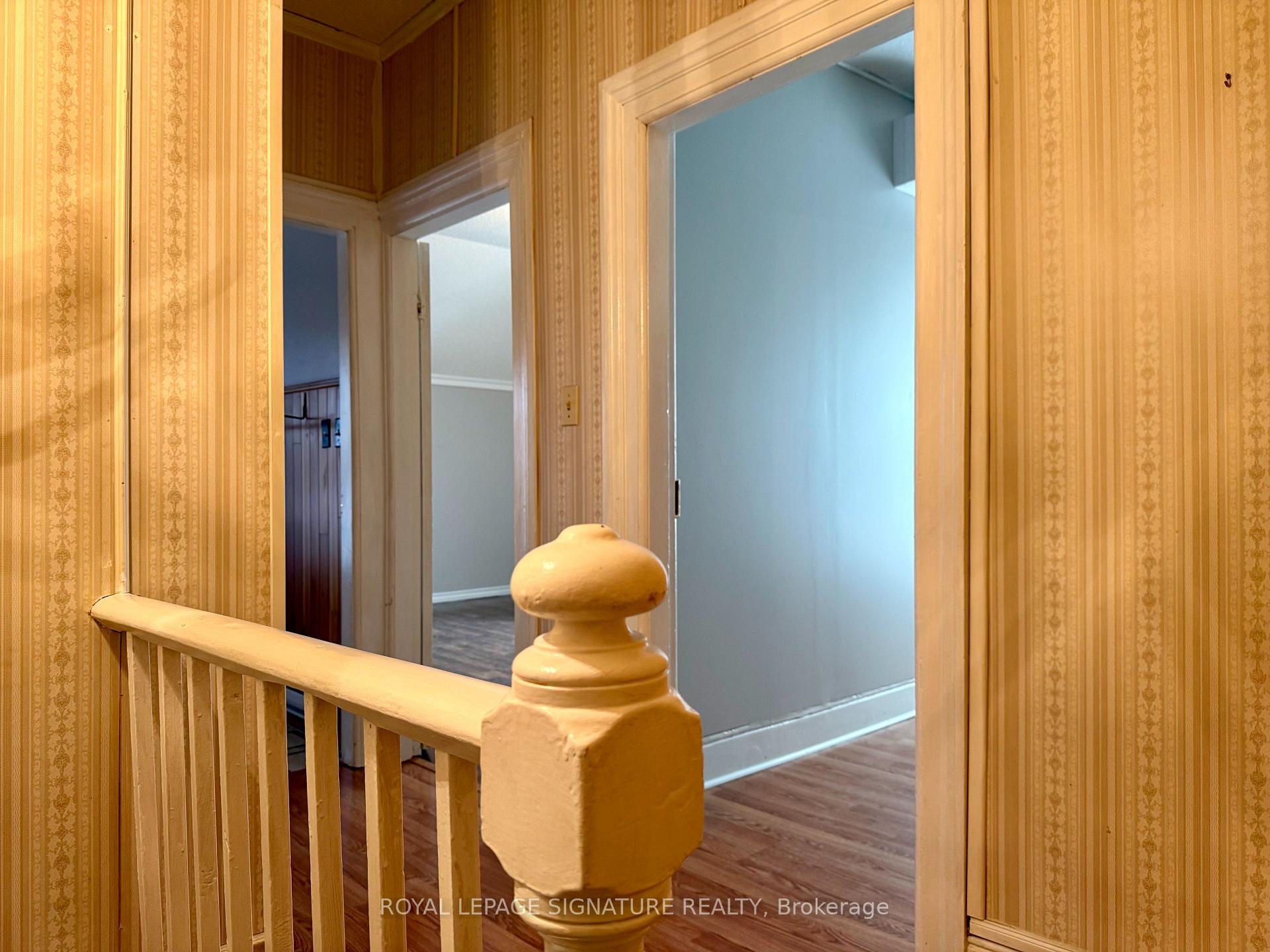 Photo 10 of 12 Hemlock Avenue, Oshawa, Central — HOMEH
