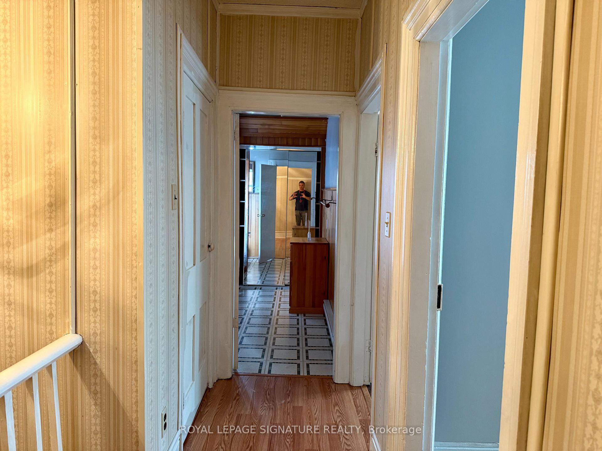 Photo 11 of 12 Hemlock Avenue, Oshawa, Central — HOMEH