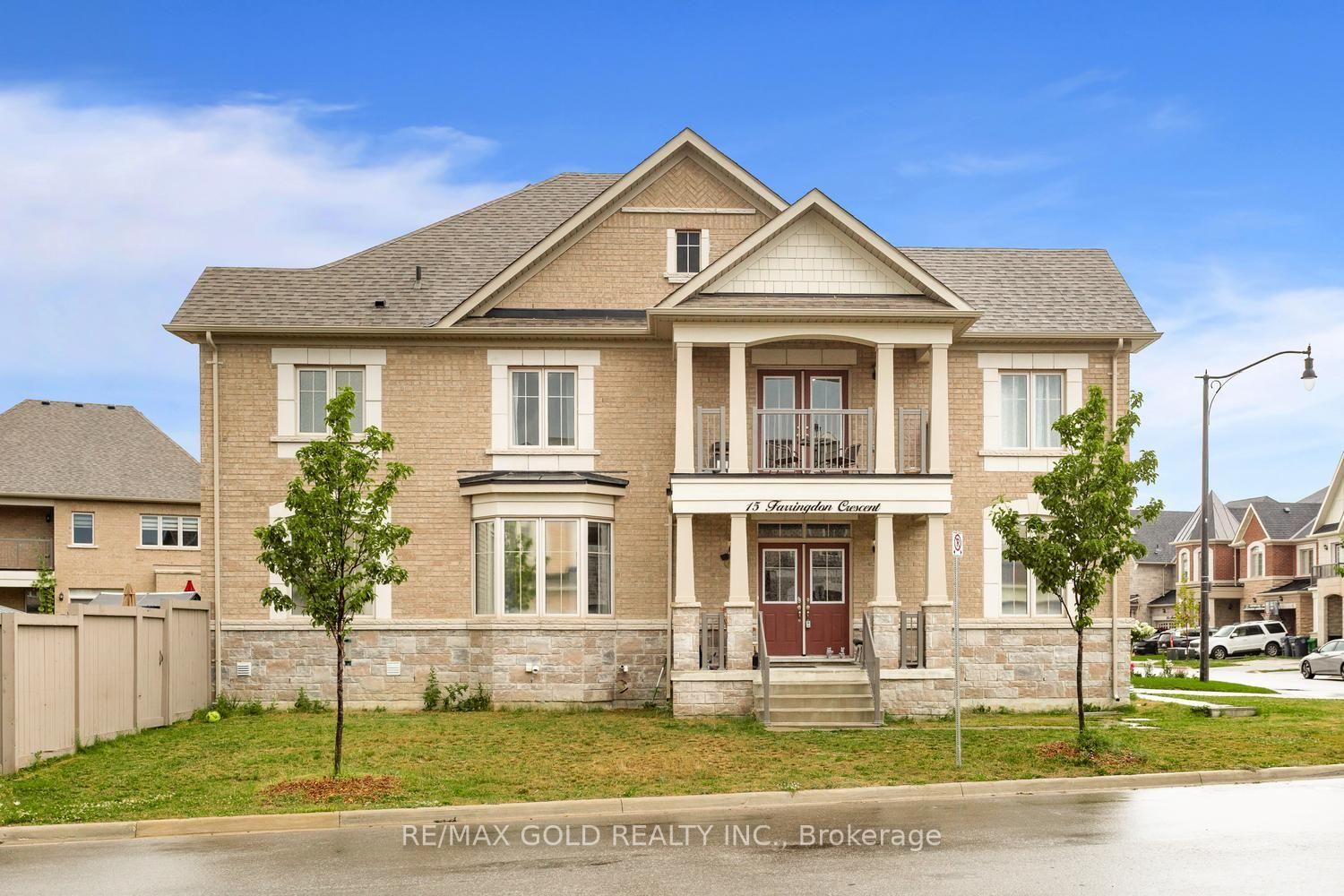 Photo 2 of 15 Farringdon Crescent, Brampton, Northwest Brampton — HOMEH
