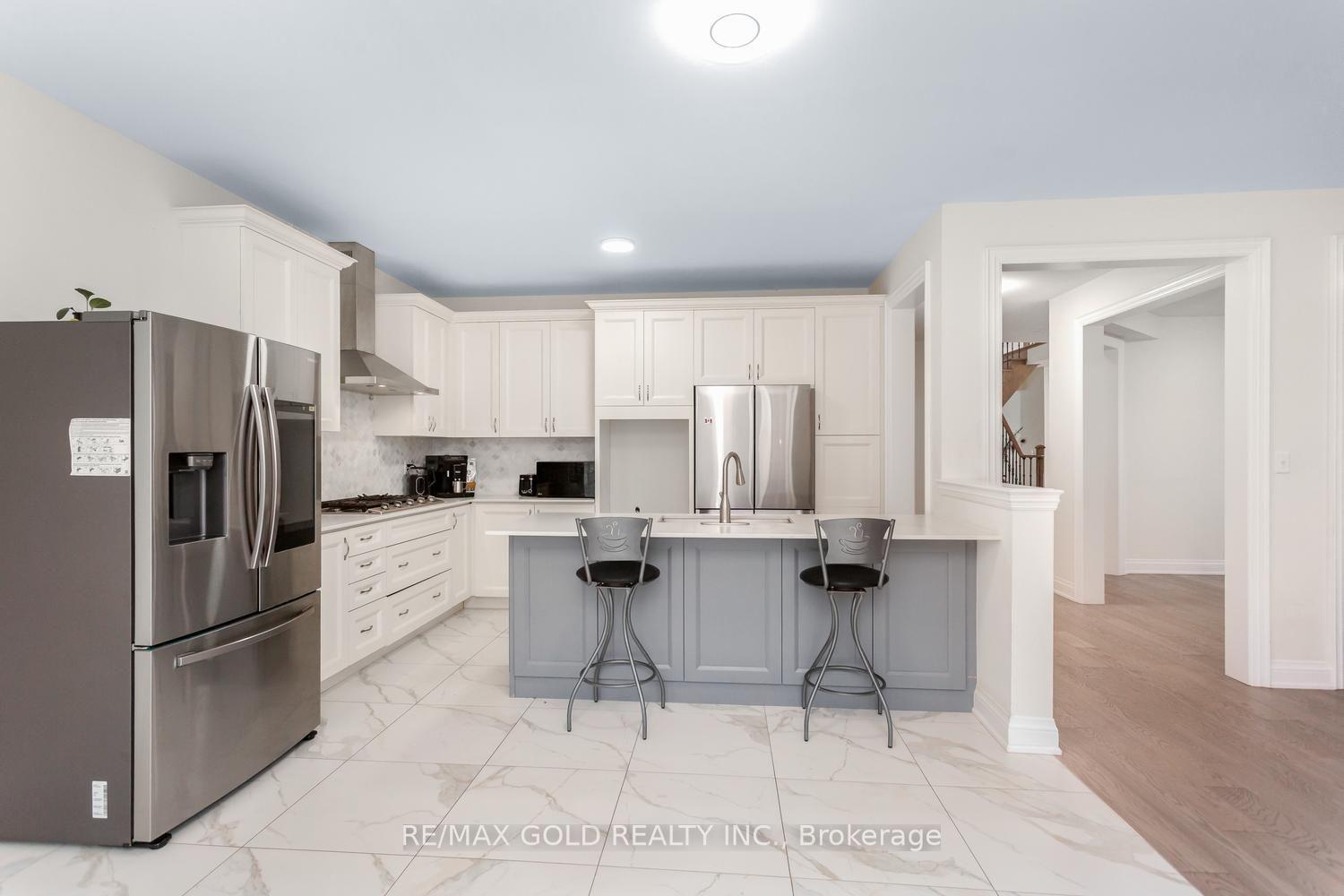 Photo 20 of 15 Farringdon Crescent, Brampton, Northwest Brampton — HOMEH