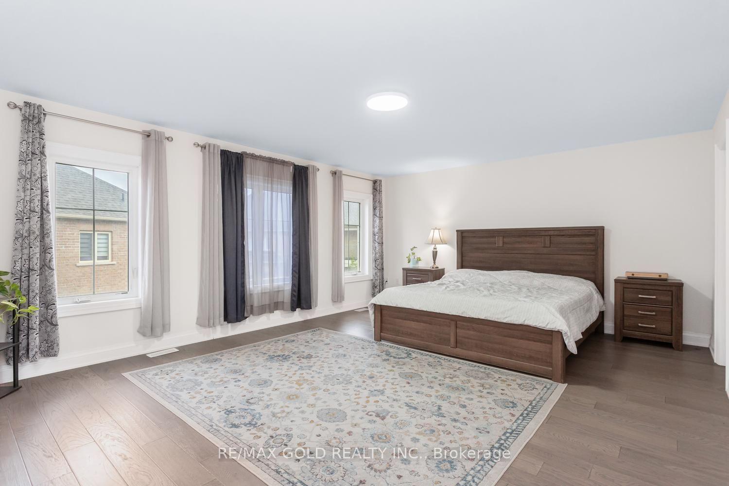 Photo 30 of 15 Farringdon Crescent, Brampton, Northwest Brampton — HOMEH