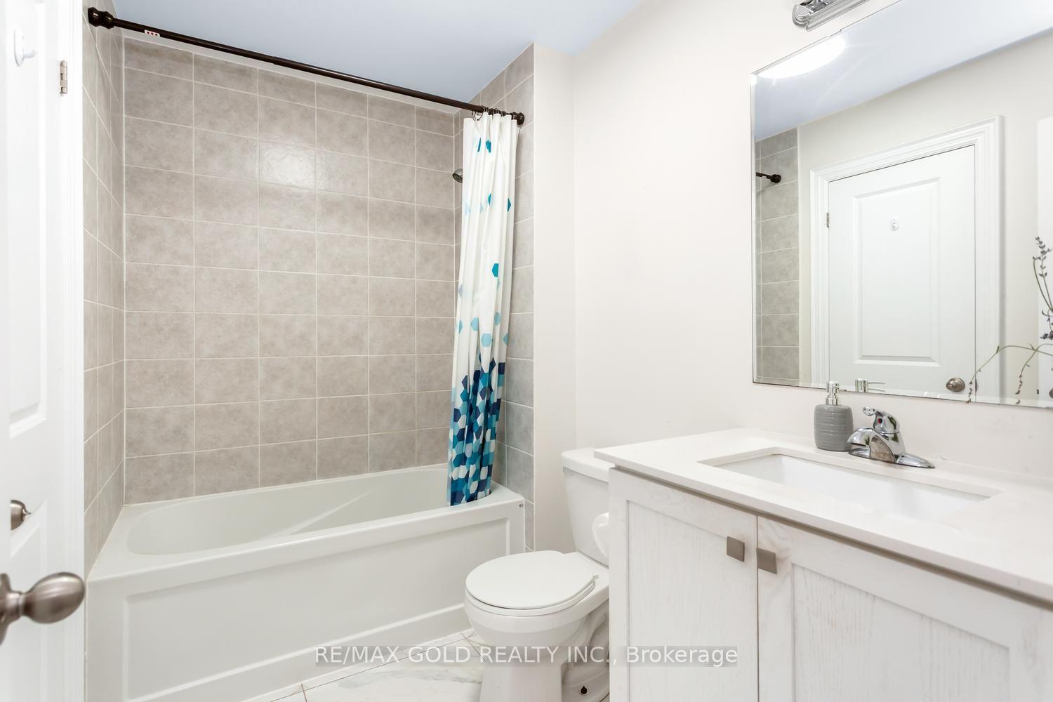 Photo 44 of 15 Farringdon Crescent, Brampton, Northwest Brampton — HOMEH