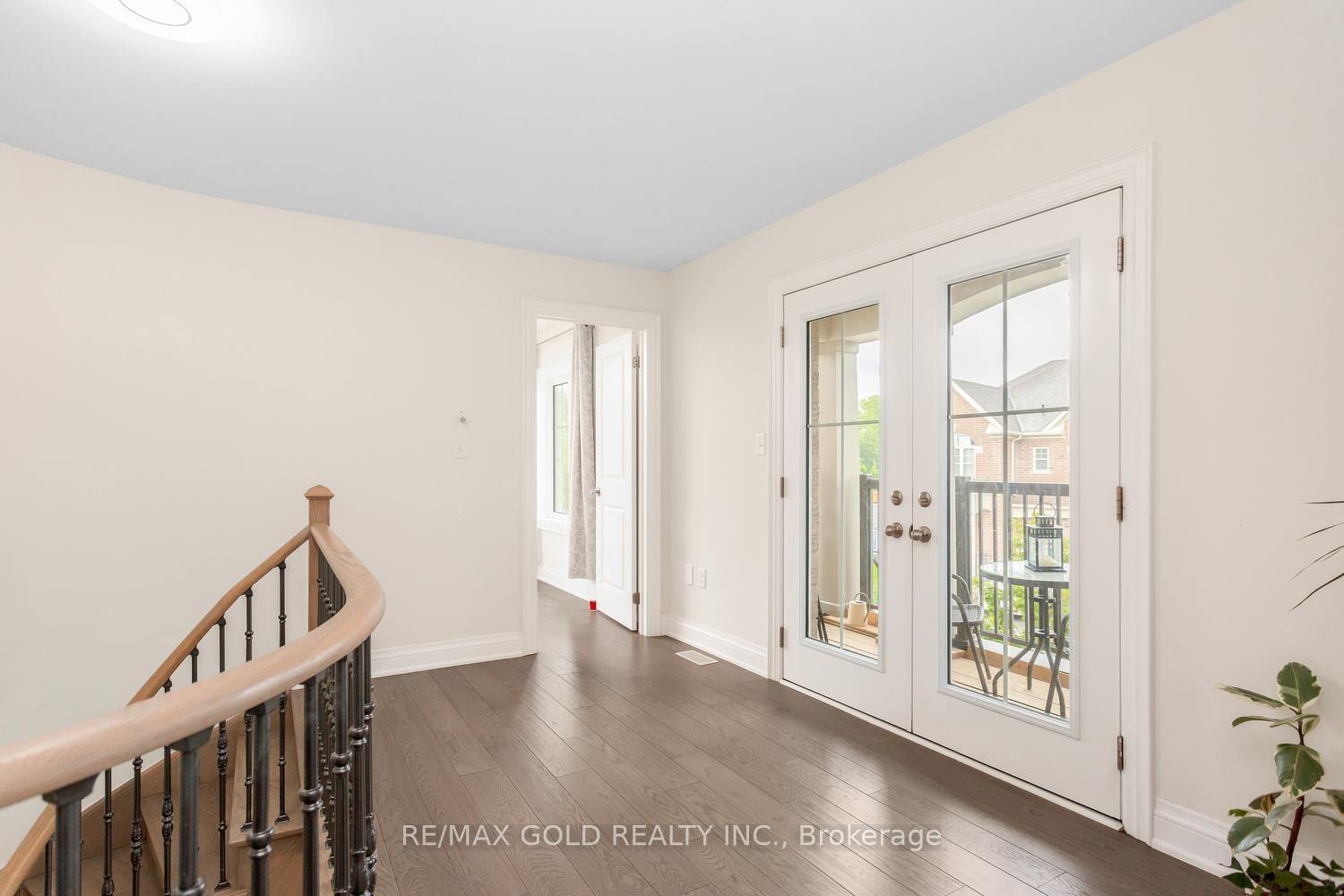 Photo 45 of 15 Farringdon Crescent, Brampton, Northwest Brampton — HOMEH