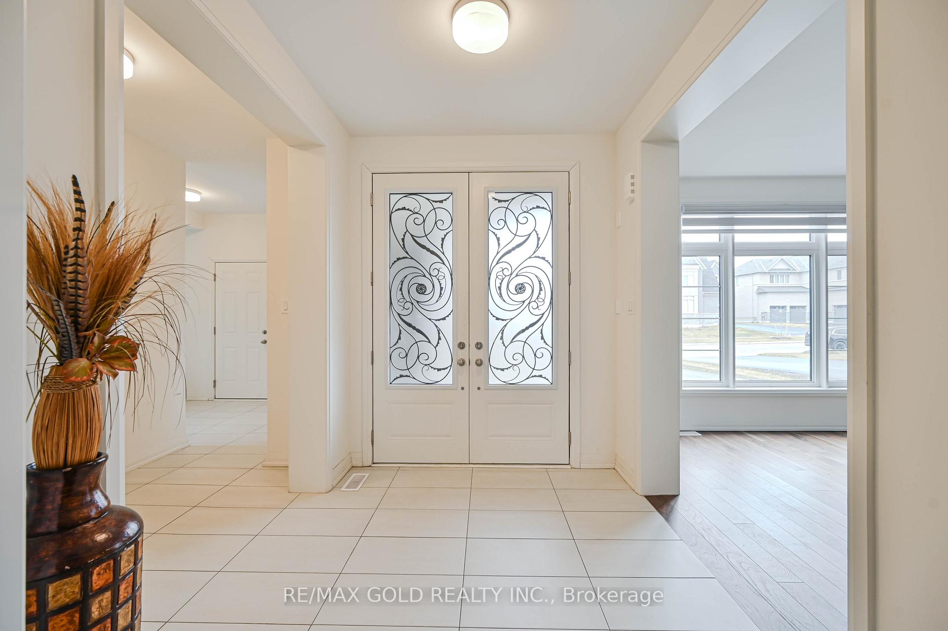 Photo 4 of 5 Elderberry Way, Adjala-Tosorontio, Colgan — HOMEH