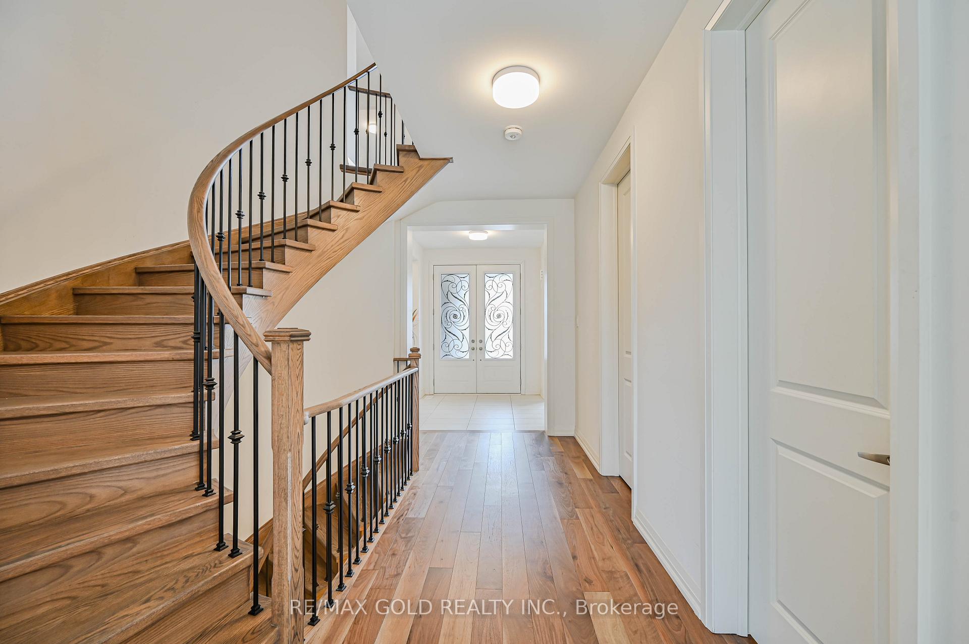Photo 9 of 5 Elderberry Way, Adjala-Tosorontio, Colgan — HOMEH