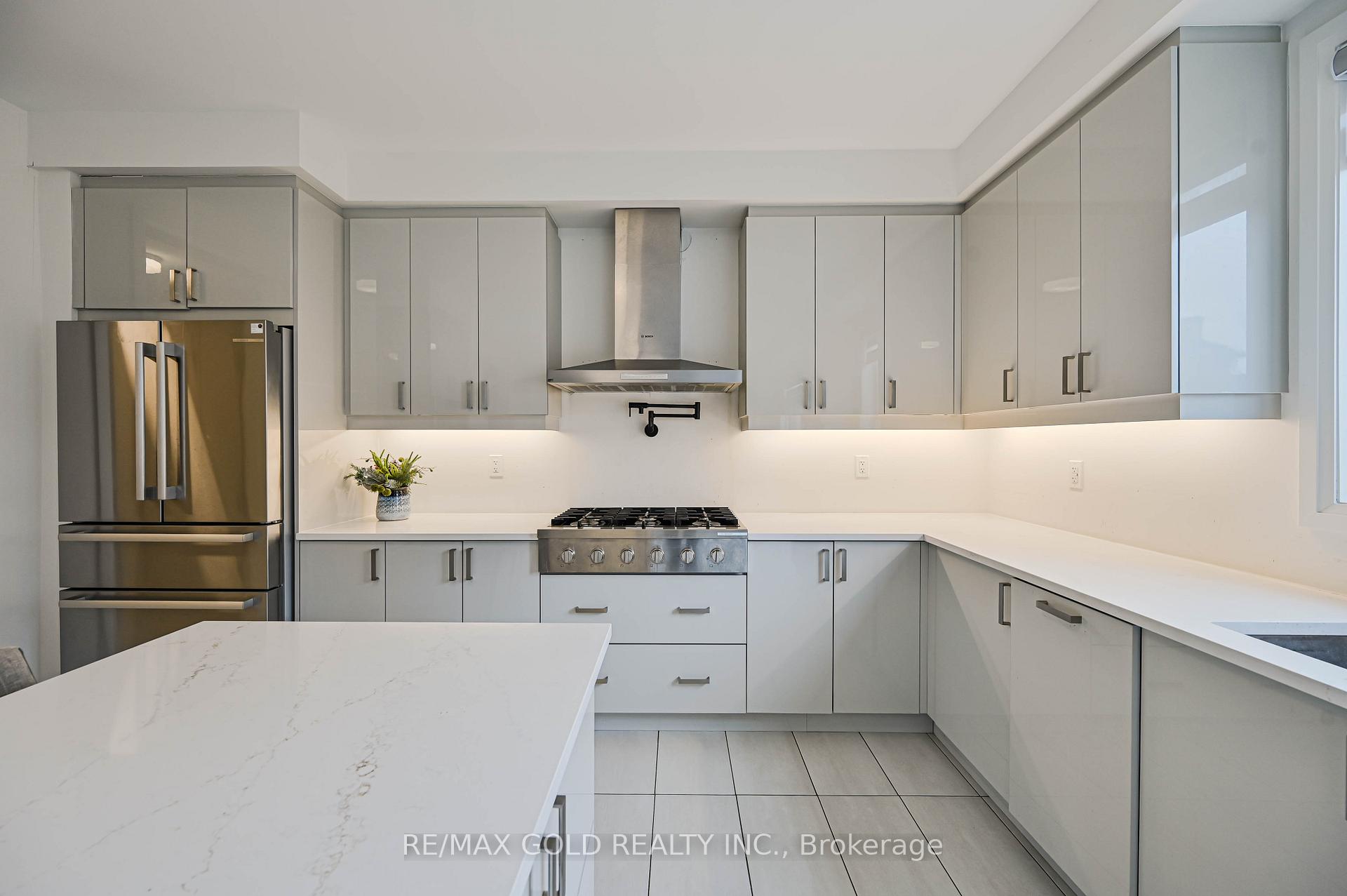 Photo 13 of 5 Elderberry Way, Adjala-Tosorontio, Colgan — HOMEH