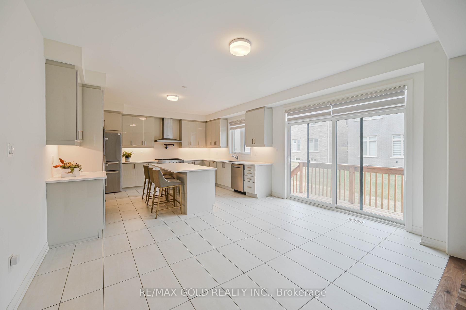 Photo 15 of 5 Elderberry Way, Adjala-Tosorontio, Colgan — HOMEH
