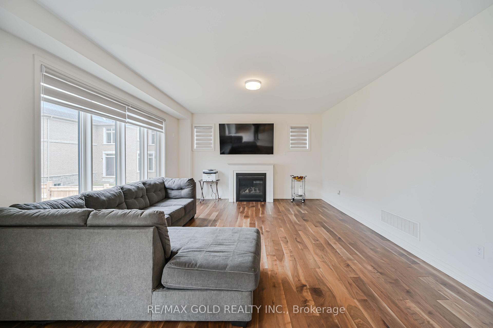 Photo 18 of 5 Elderberry Way, Adjala-Tosorontio, Colgan — HOMEH