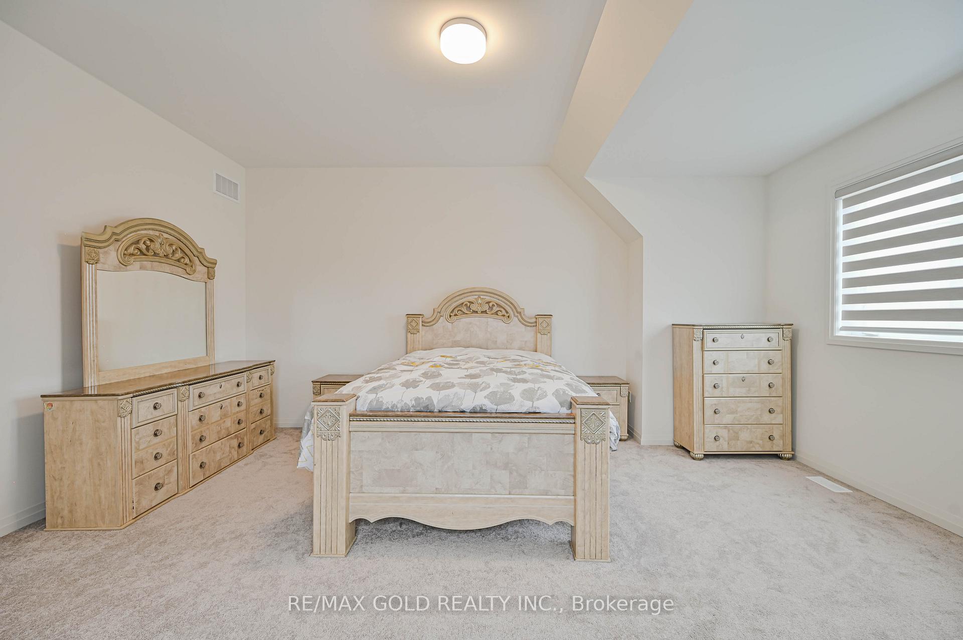 Photo 38 of 5 Elderberry Way, Adjala-Tosorontio, Colgan — HOMEH