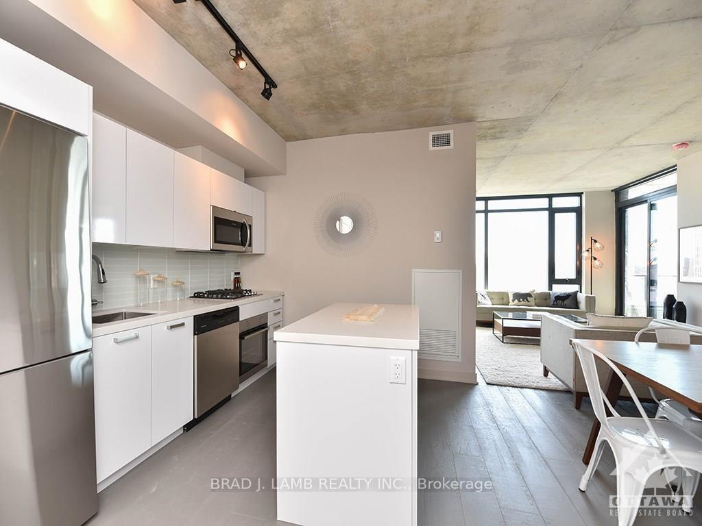 Photo 6 of Unit 209, 203 Catherine Street, Ottawa, Ottawa Centre — HOMEH