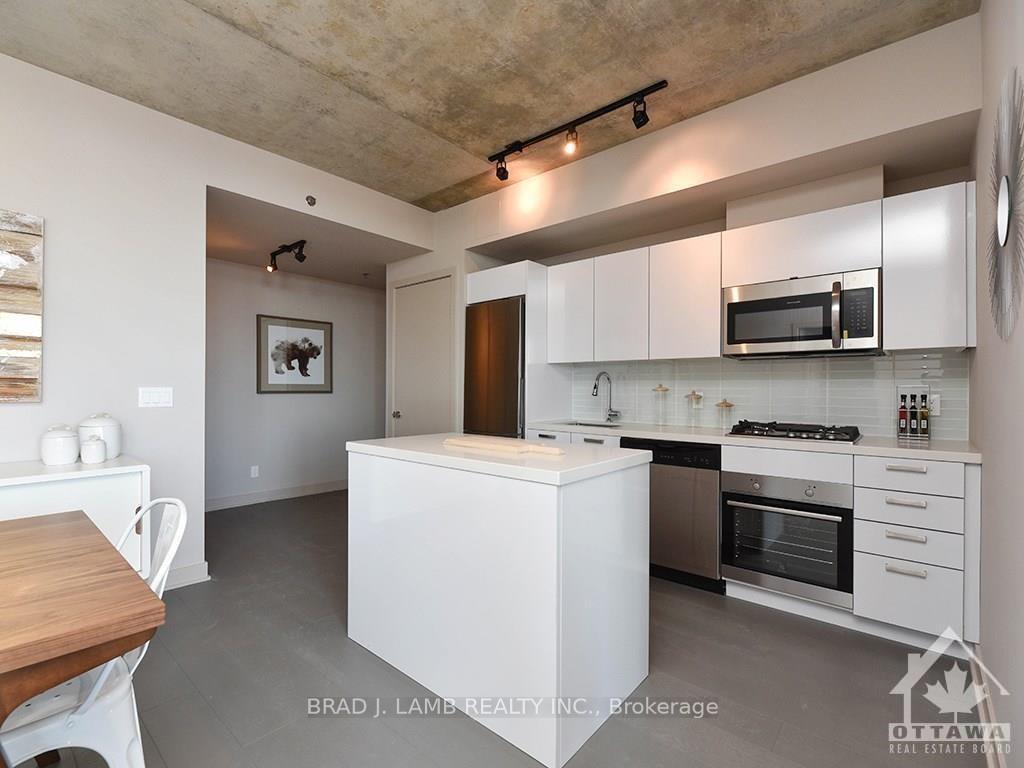 Photo 10 of Unit 209, 203 Catherine Street, Ottawa, Ottawa Centre — HOMEH