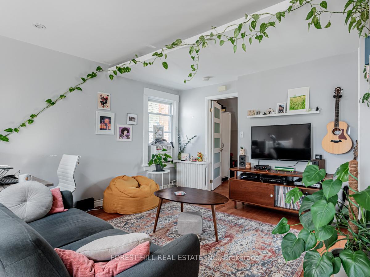 Photo 9 of Unit 3, 12 Salem Avenue, Toronto, Dovercourt-Wallace Emerson-Junction — HOMEH