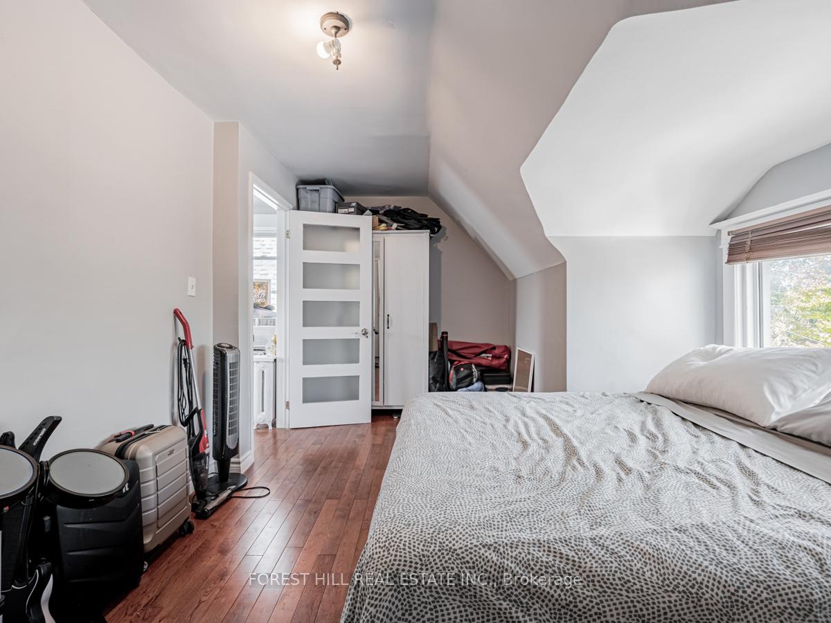 Photo 15 of Unit 3, 12 Salem Avenue, Toronto, Dovercourt-Wallace Emerson-Junction — HOMEH