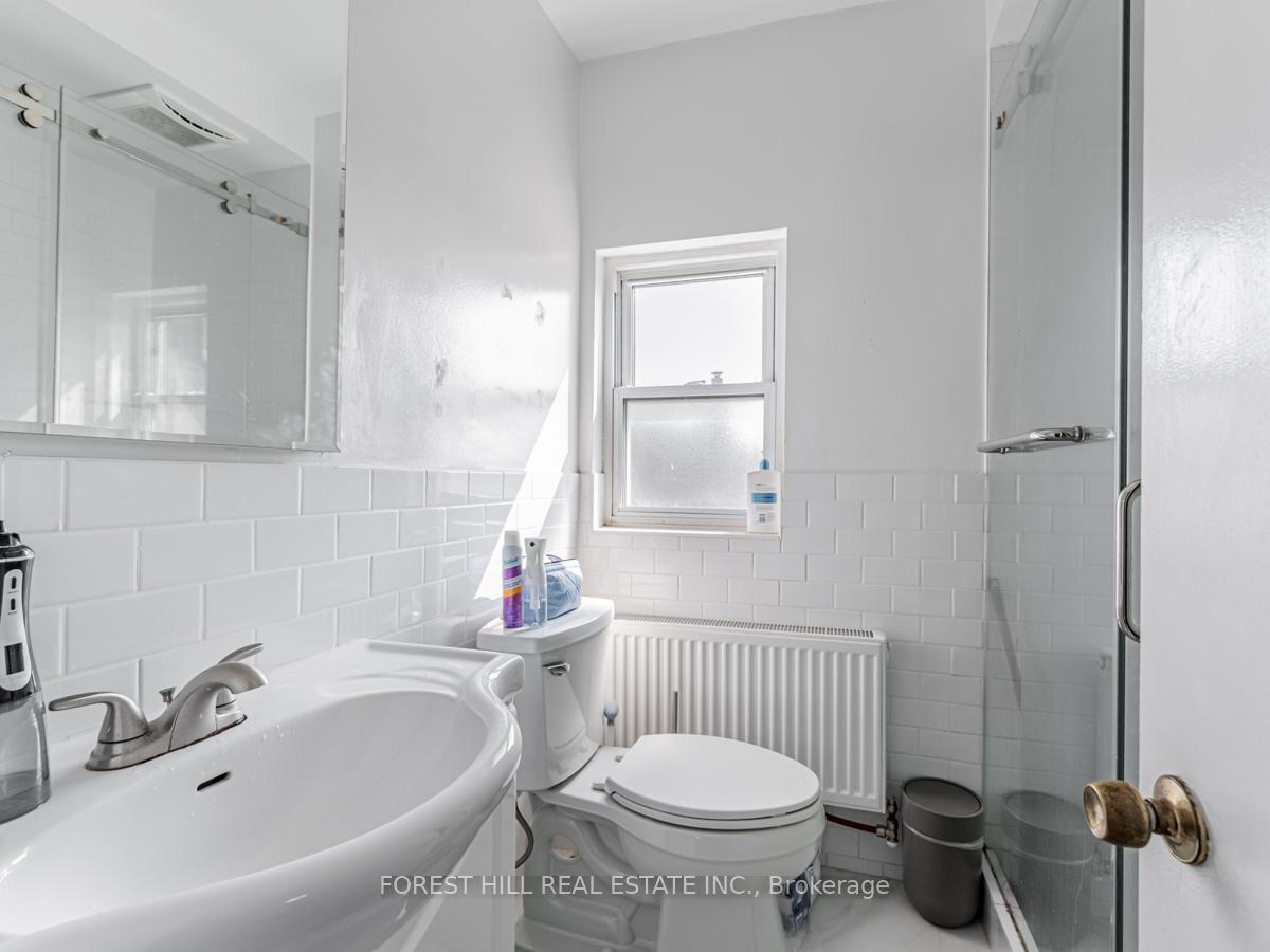 Photo 17 of Unit 3, 12 Salem Avenue, Toronto, Dovercourt-Wallace Emerson-Junction — HOMEH
