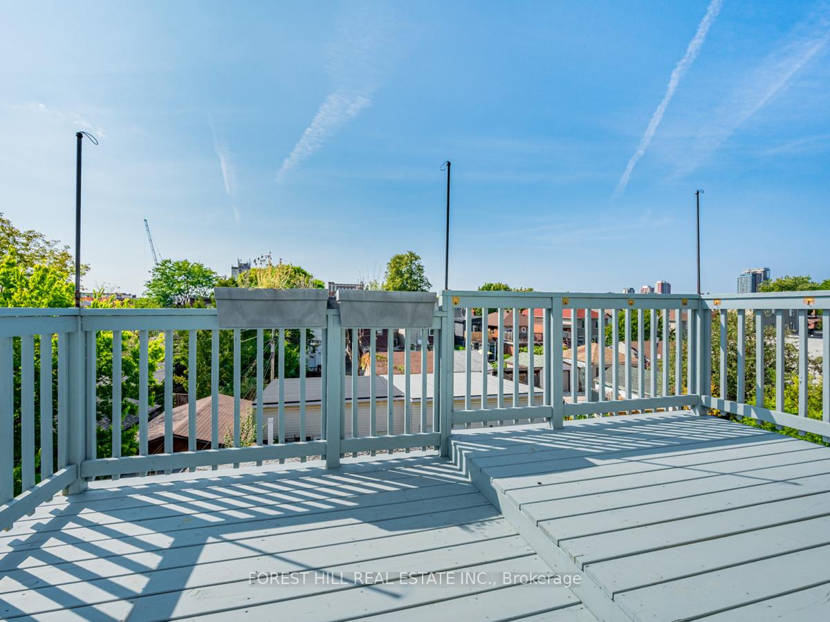 Photo 18 of Unit 3, 12 Salem Avenue, Toronto, Dovercourt-Wallace Emerson-Junction — HOMEH