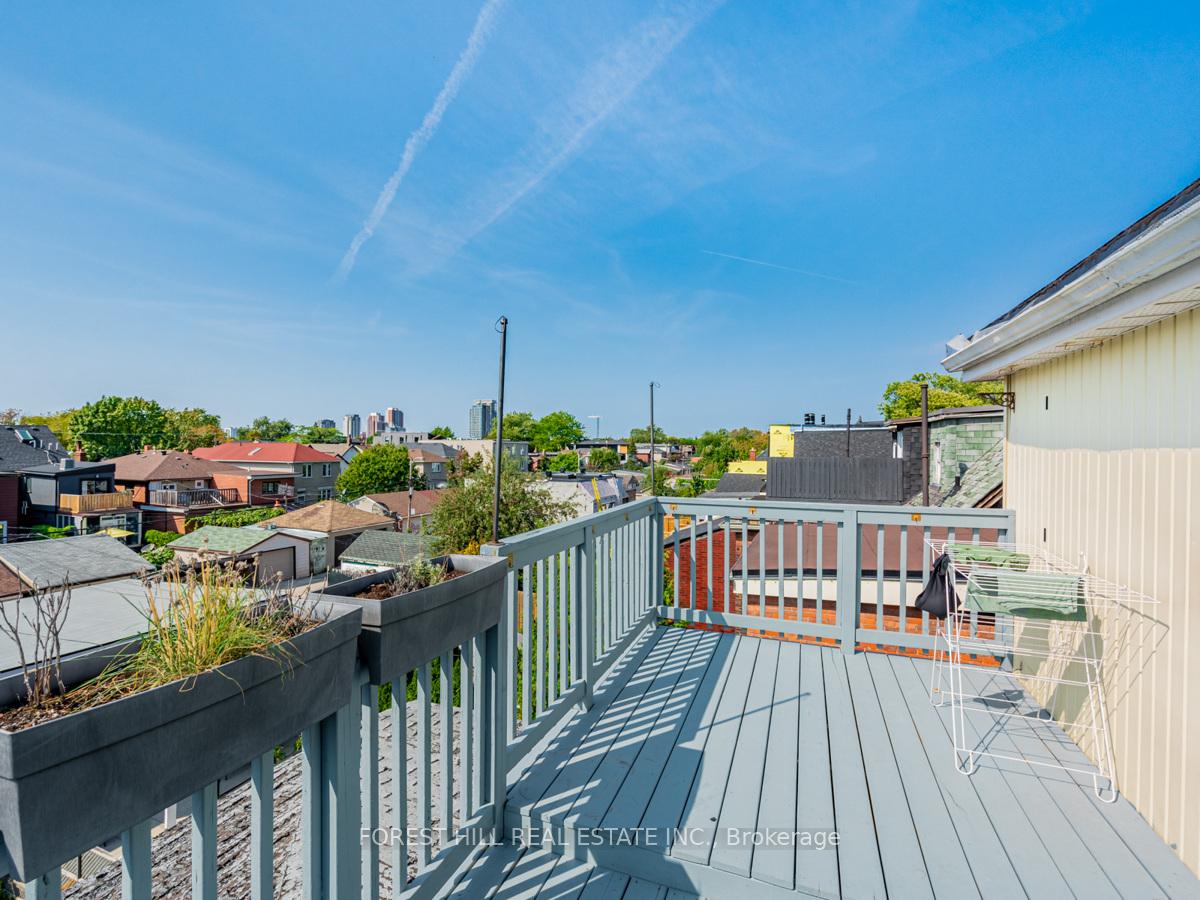 Photo 19 of Unit 3, 12 Salem Avenue, Toronto, Dovercourt-Wallace Emerson-Junction — HOMEH