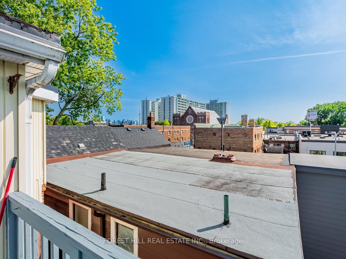 Photo 21 of Unit 3, 12 Salem Avenue, Toronto, Dovercourt-Wallace Emerson-Junction — HOMEH
