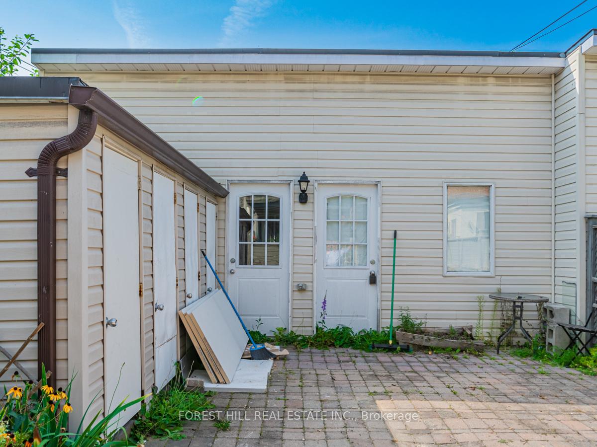 Photo 23 of Unit 3, 12 Salem Avenue, Toronto, Dovercourt-Wallace Emerson-Junction — HOMEH