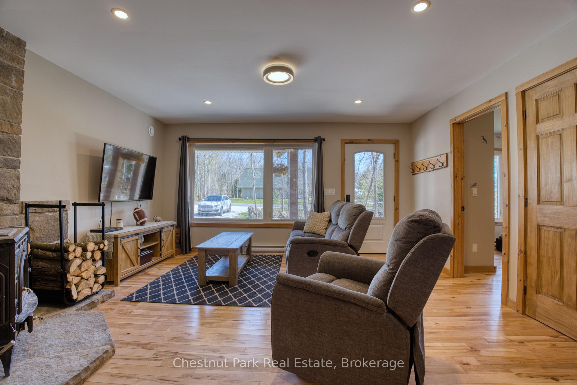 Photo 4 of 23 Maple Drive, Northern Bruce Peninsula — HOMEH