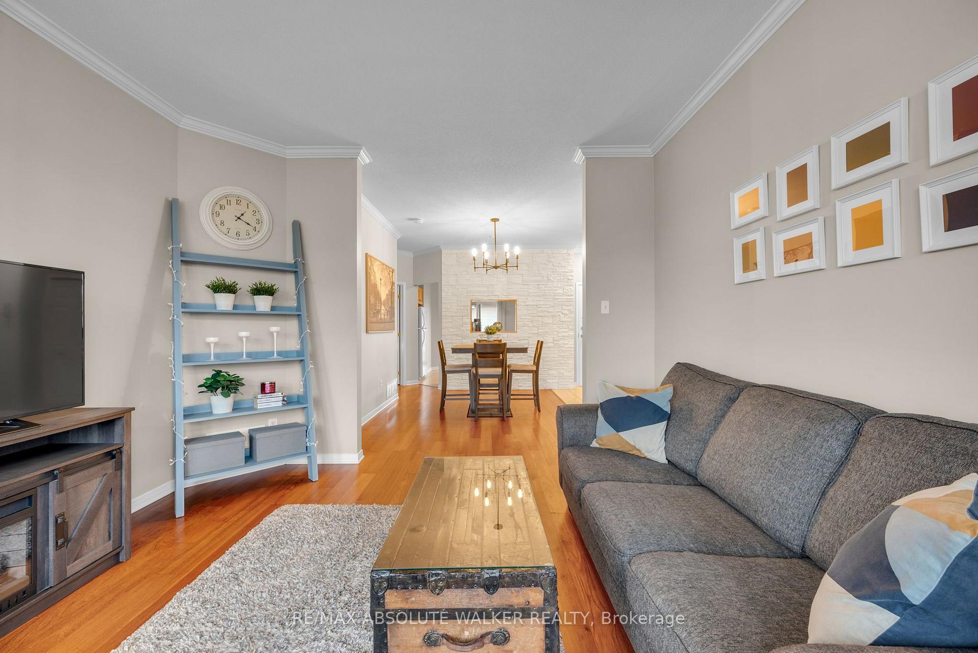 Photo 5 of Unit 7, 50 Briargate Private, Ottawa, Springridge/East Village — HOMEH