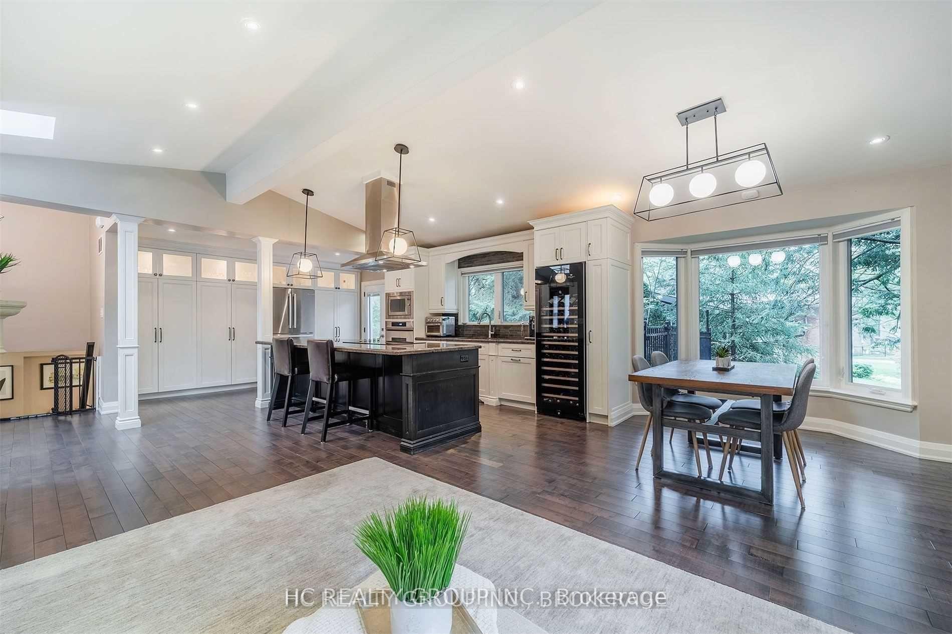 Photo 11 of 1513 Merrow Road, Mississauga, Lorne Park — HOMEH