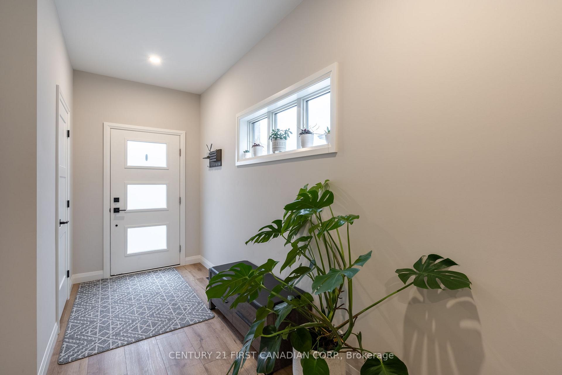 Photo 3 of Unit 19, 17 Nicholson Street, Lucan Biddulph, Lucan — HOMEH