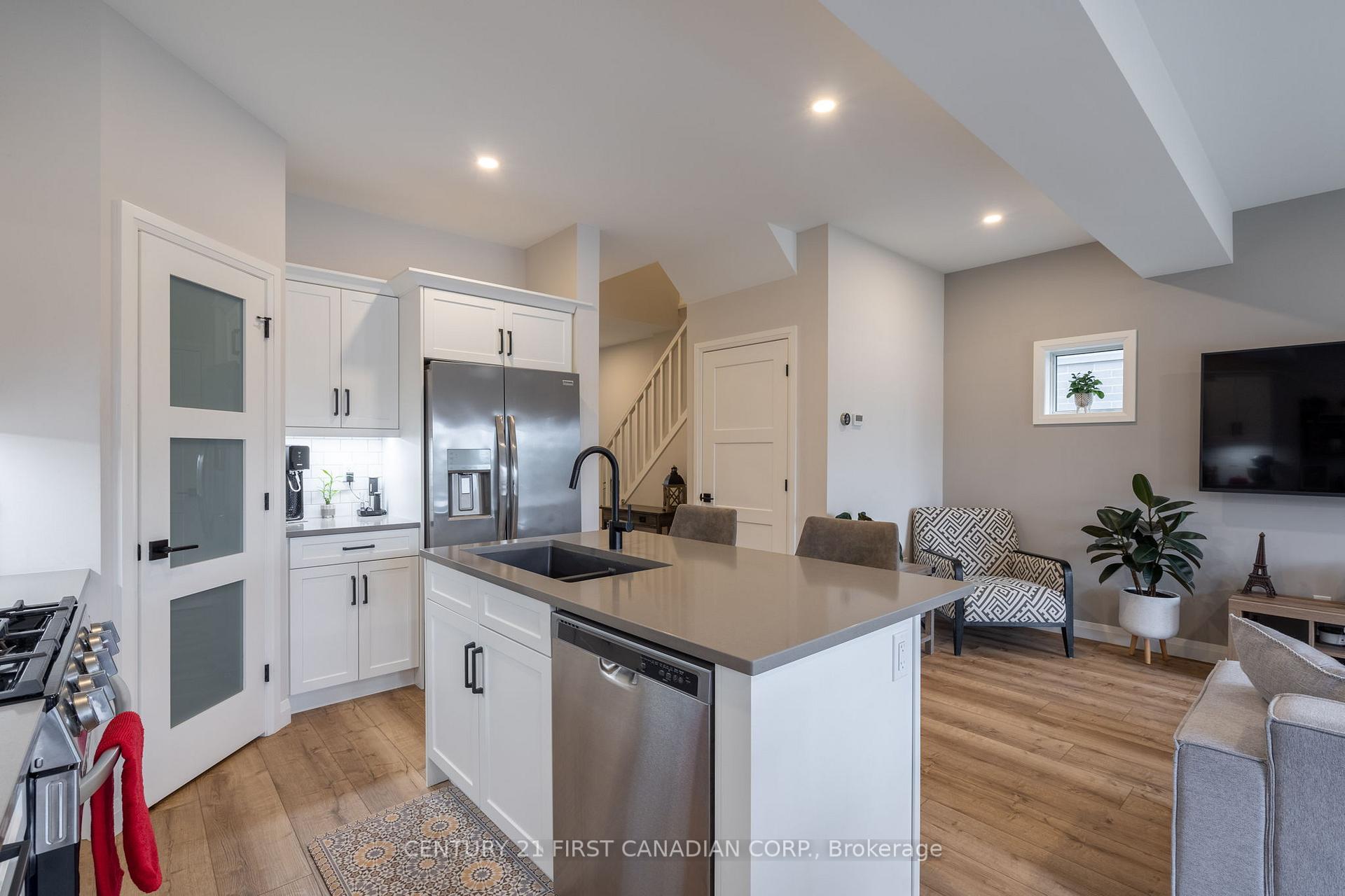 Photo 8 of Unit 19, 17 Nicholson Street, Lucan Biddulph, Lucan — HOMEH