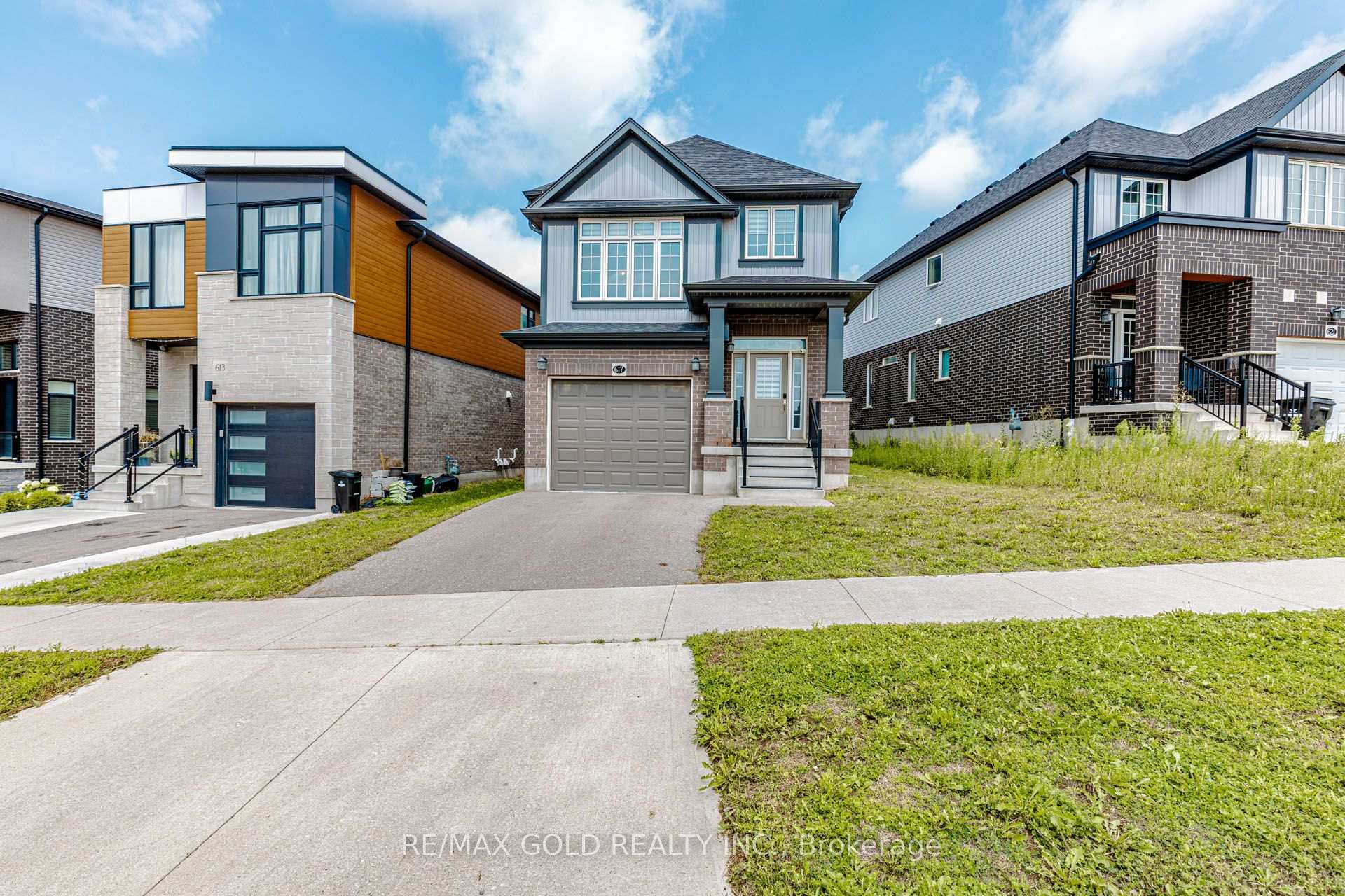 Photo 2 of 617 Benninger Drive, Kitchener, Brigadoon — HOMEH