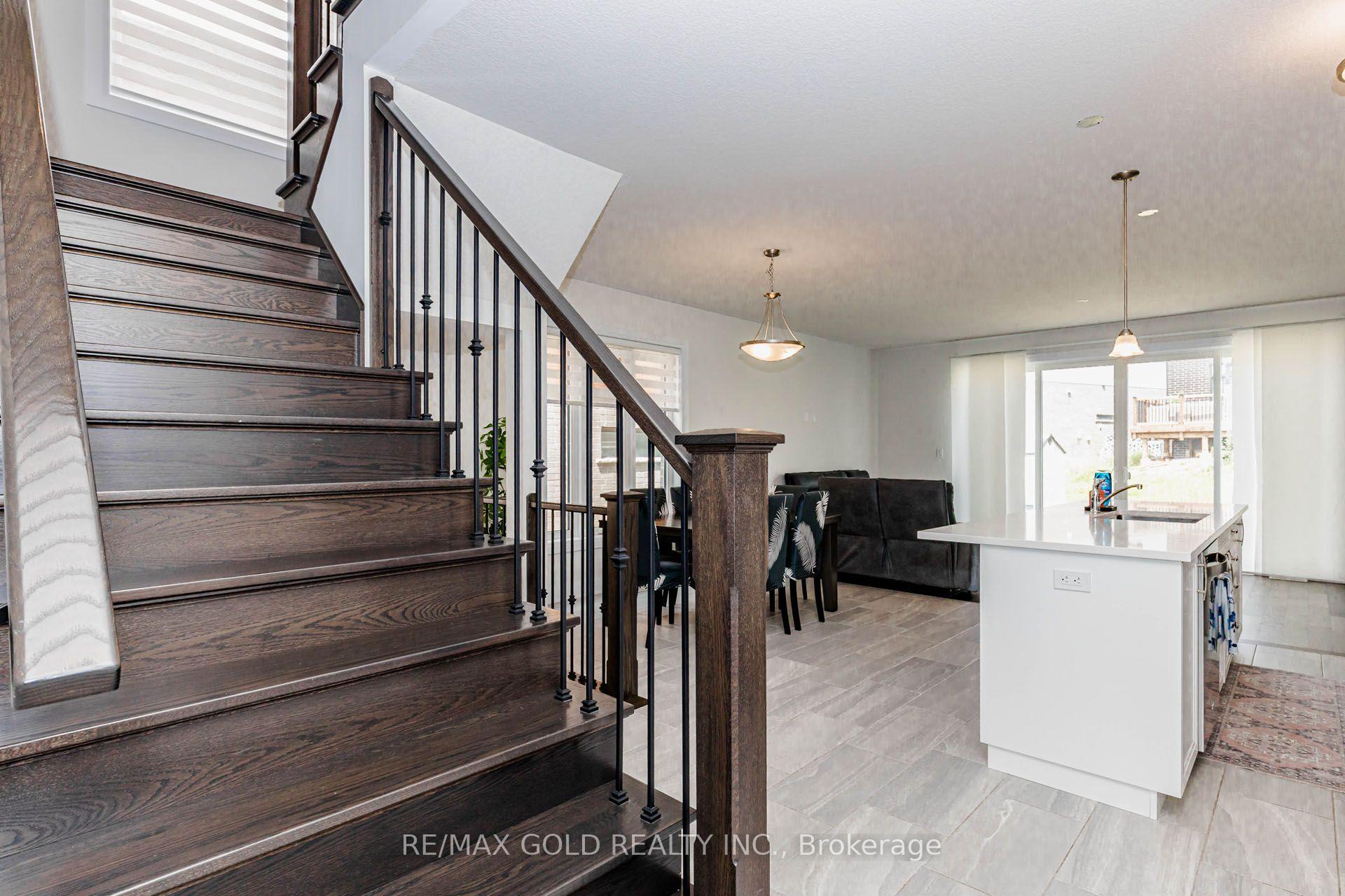 Photo 11 of 617 Benninger Drive, Kitchener, Brigadoon — HOMEH