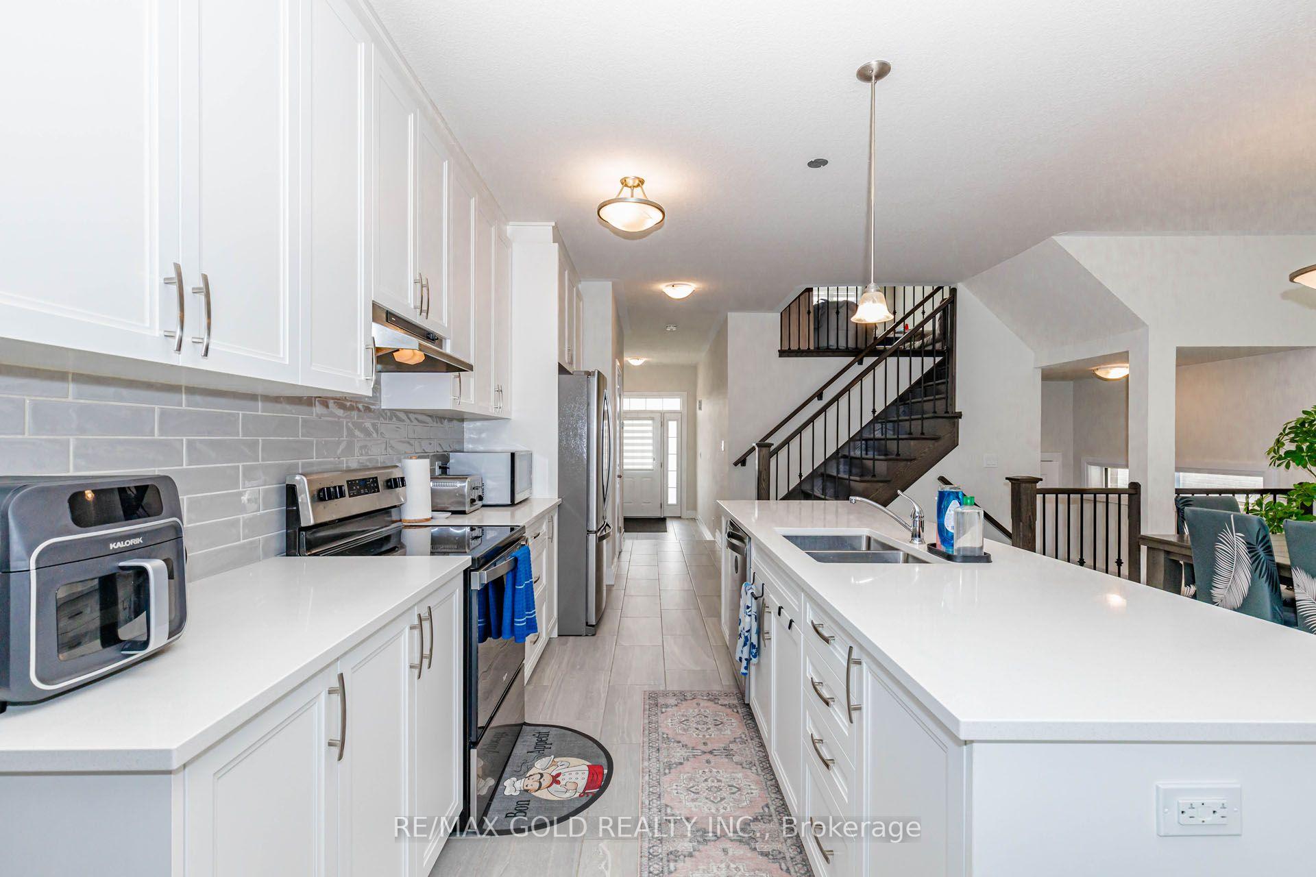 Photo 27 of 617 Benninger Drive, Kitchener, Brigadoon — HOMEH