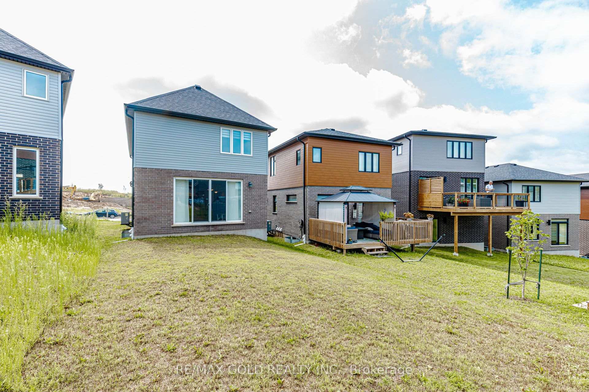 Photo 55 of 617 Benninger Drive, Kitchener, Brigadoon — HOMEH