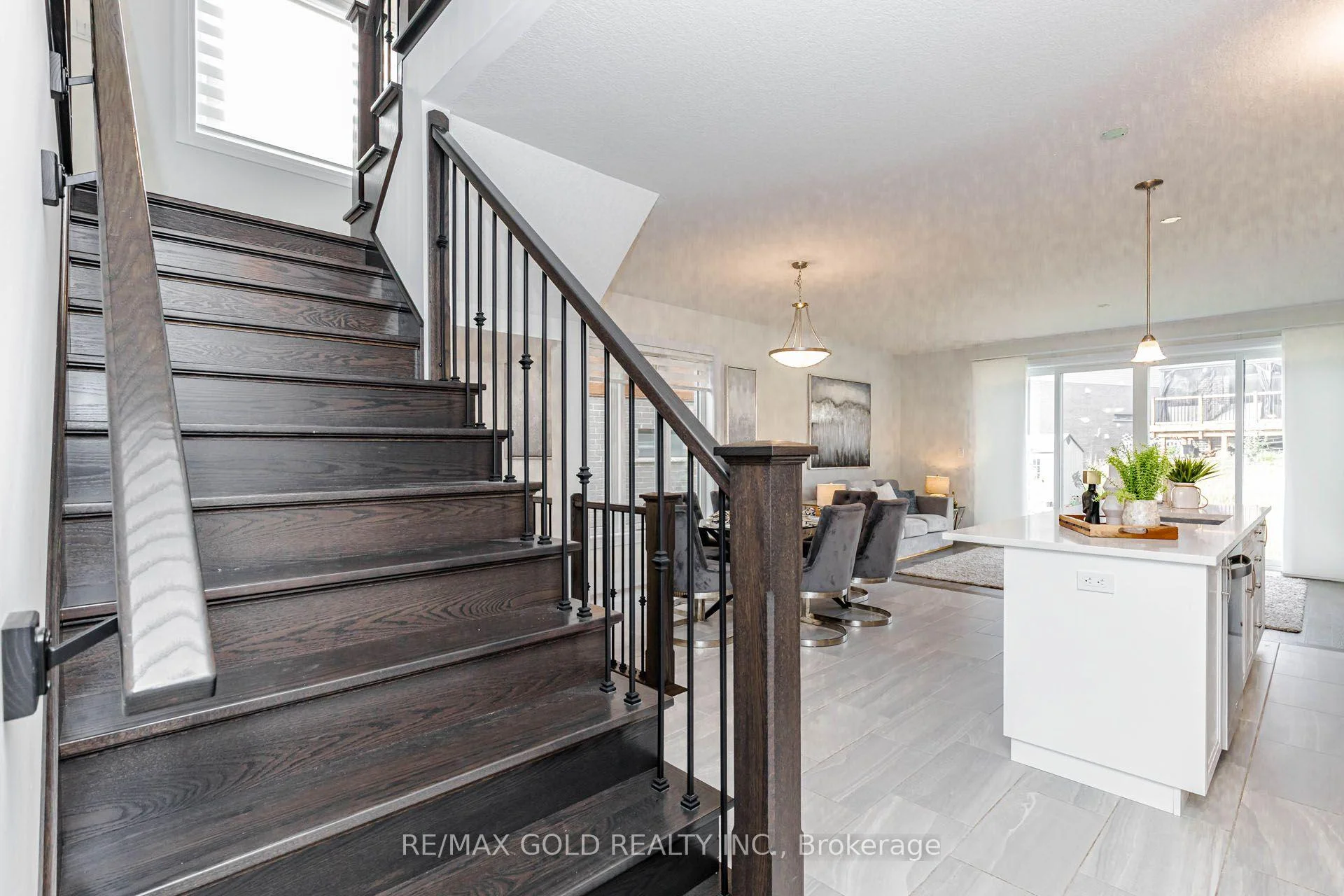 Photo 12 of 617 Benninger Drive, Kitchener, Brigadoon — HOMEH