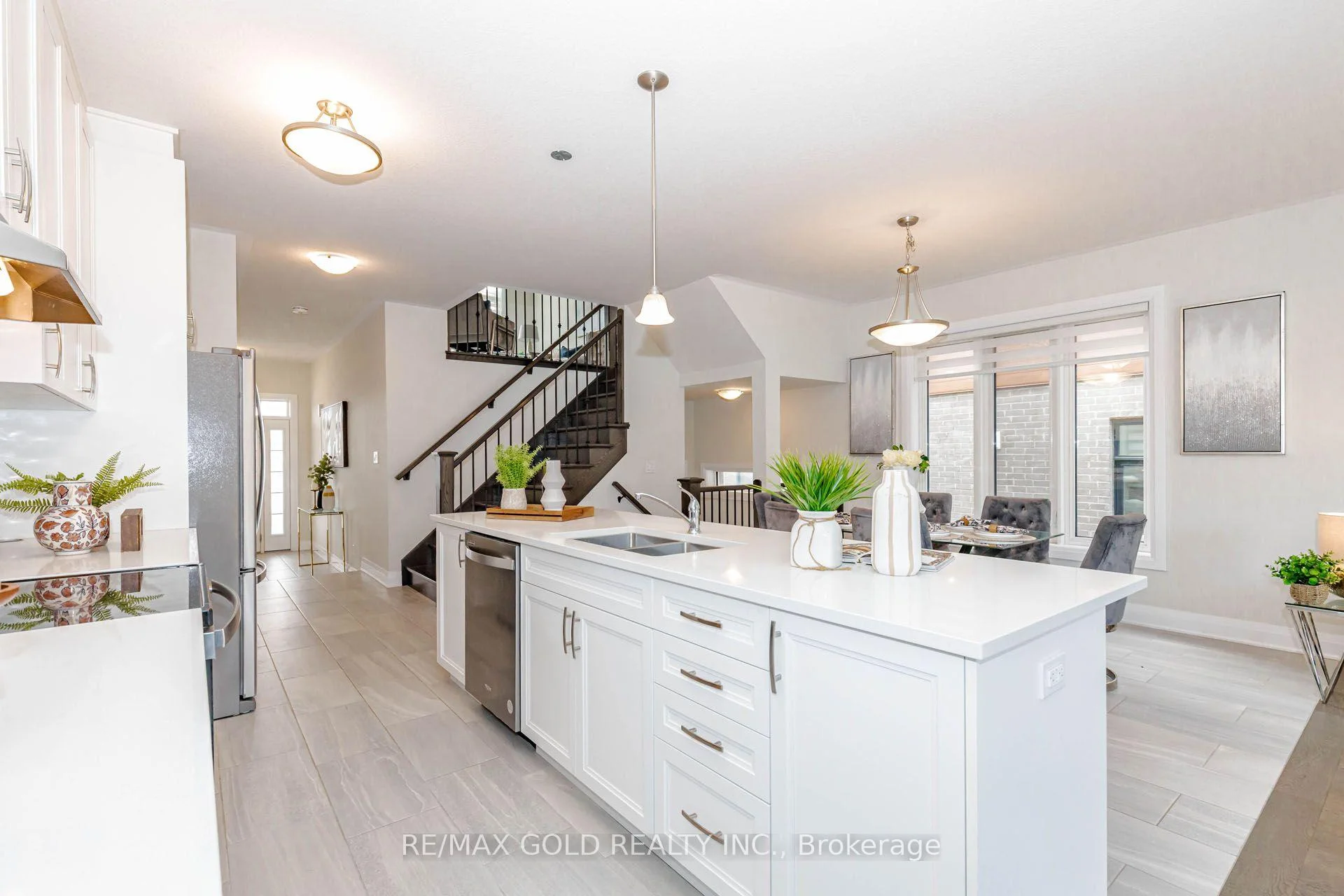 Photo 35 of 617 Benninger Drive, Kitchener, Brigadoon — HOMEH