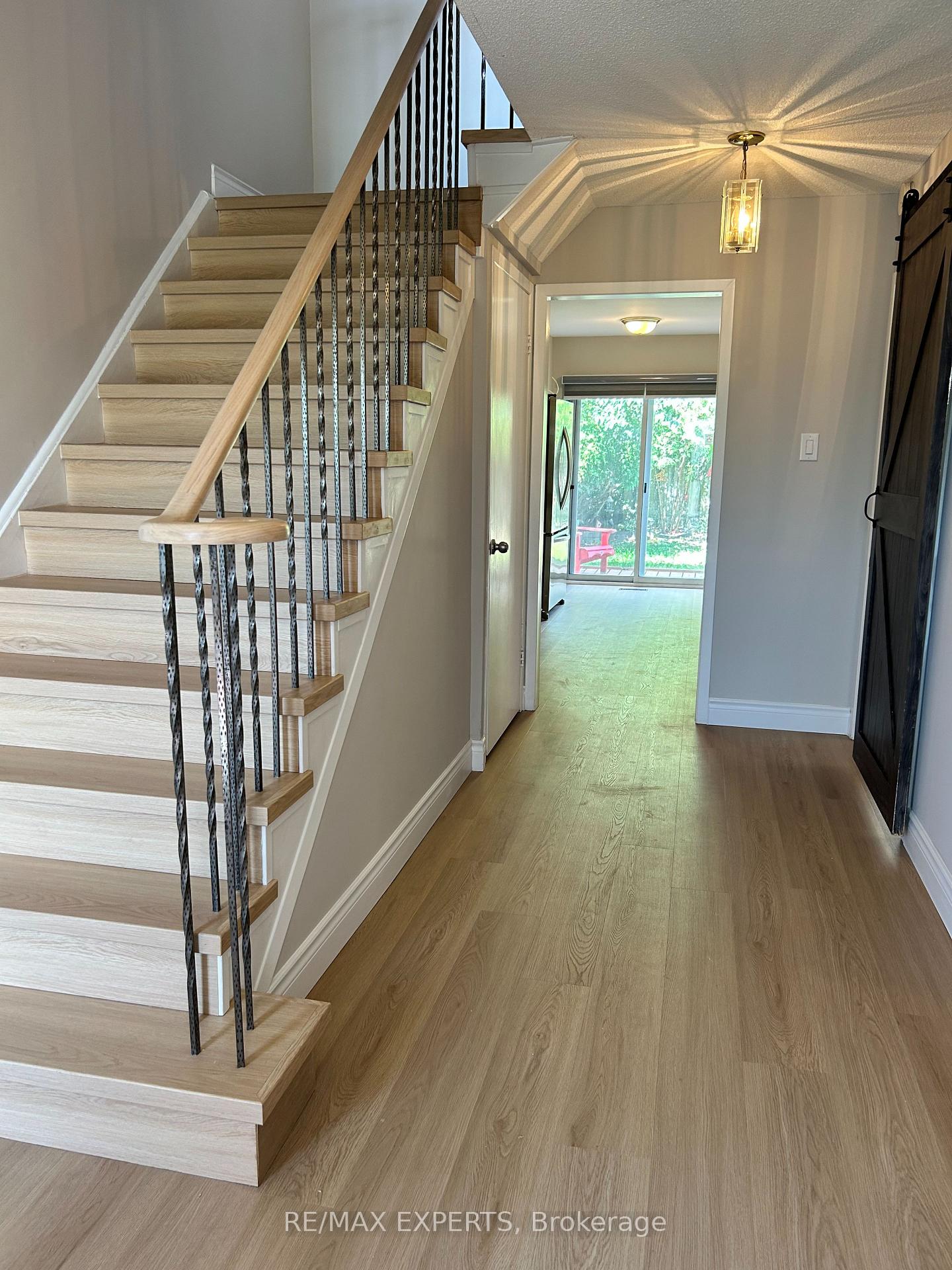 Photo 2 of 146 Dumfries Avenue, Brampton, Heart Lake West — HOMEH