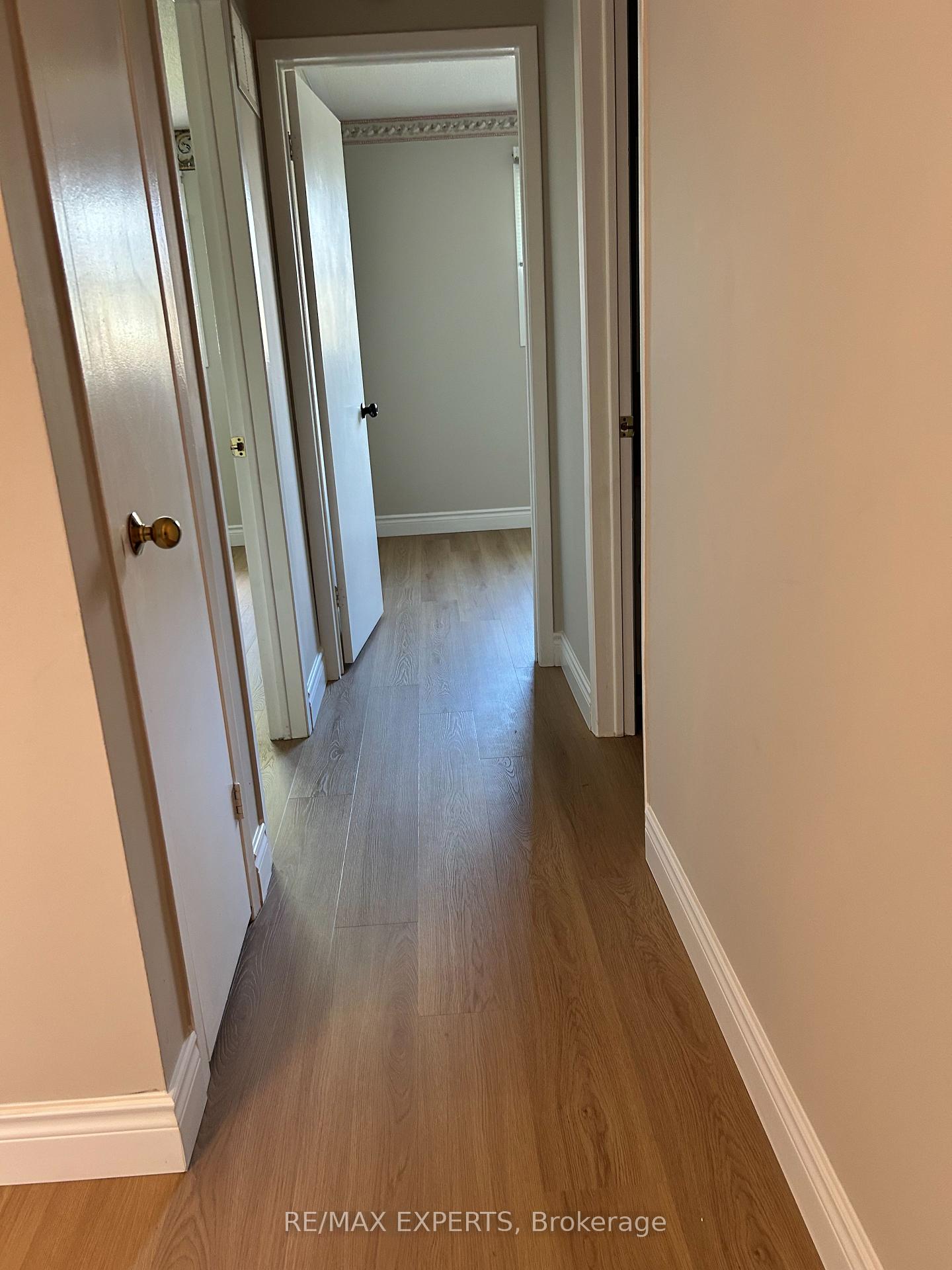 Photo 8 of 146 Dumfries Avenue, Brampton, Heart Lake West — HOMEH