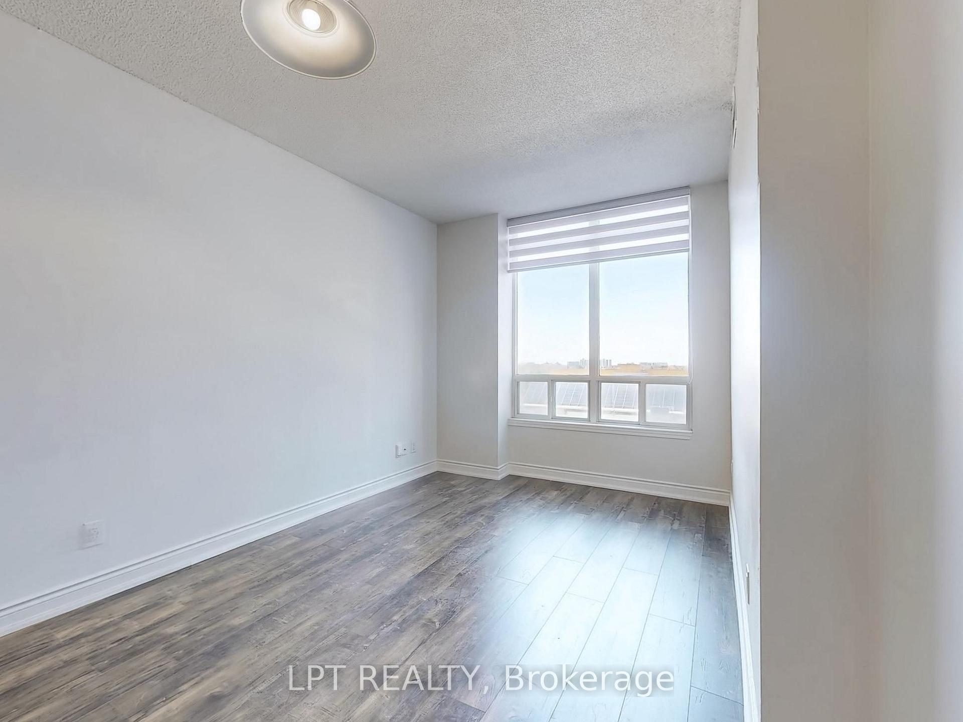 Photo 11 of Unit 503, 8 Hillcrest Avenue, North York, Willowdale East — HOMEH