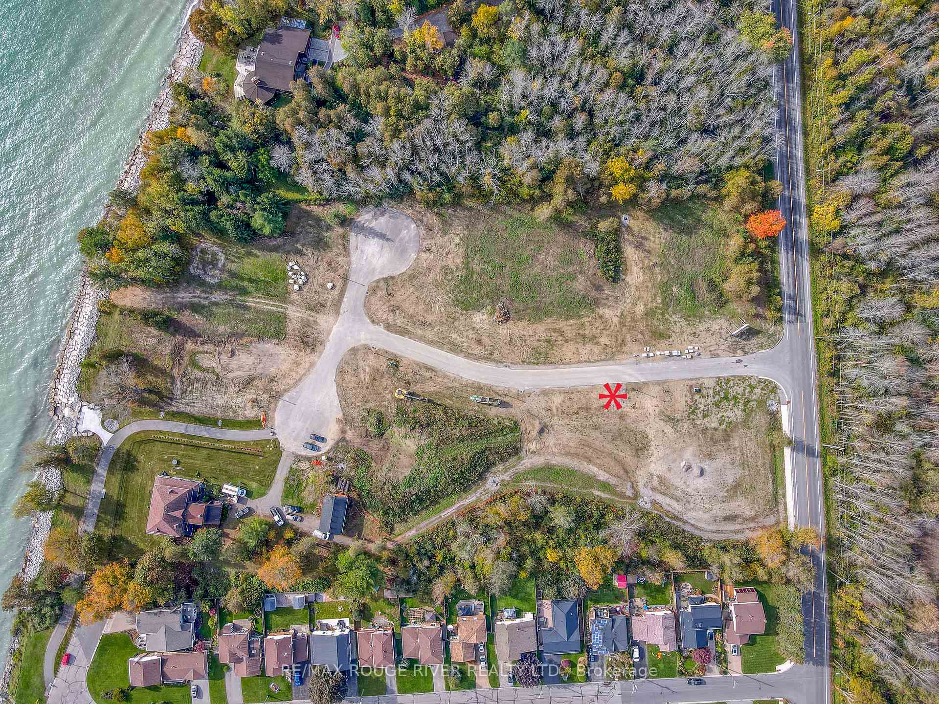 Photo of LOT 13 Suzanne Mess Boulevard