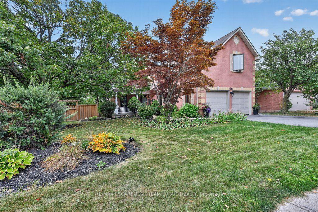 Photo 2 of 4194 Millcroft Park Drive, Burlington, Rose — HOMEH