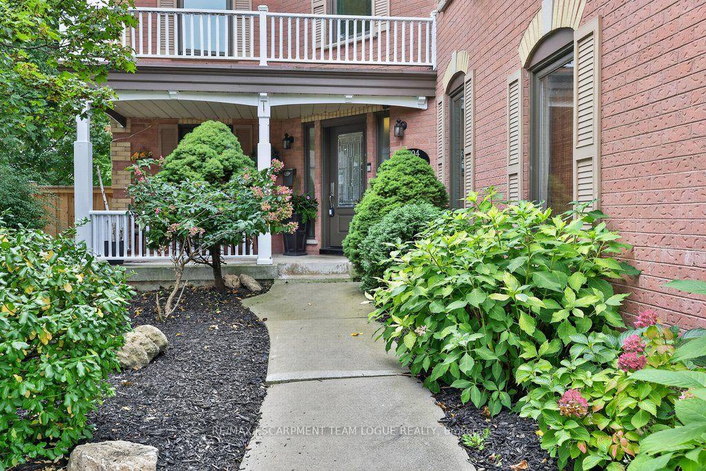 Photo 4 of 4194 Millcroft Park Drive, Burlington, Rose — HOMEH