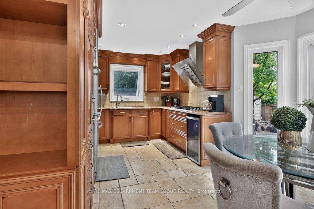 Photo 11 of 4194 Millcroft Park Drive, Burlington, Rose — HOMEH