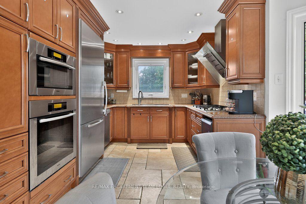 Photo 12 of 4194 Millcroft Park Drive, Burlington, Rose — HOMEH