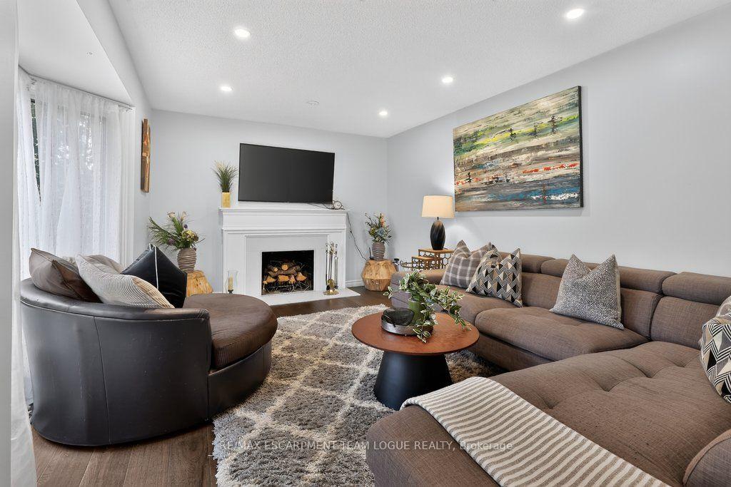 Photo 16 of 4194 Millcroft Park Drive, Burlington, Rose — HOMEH