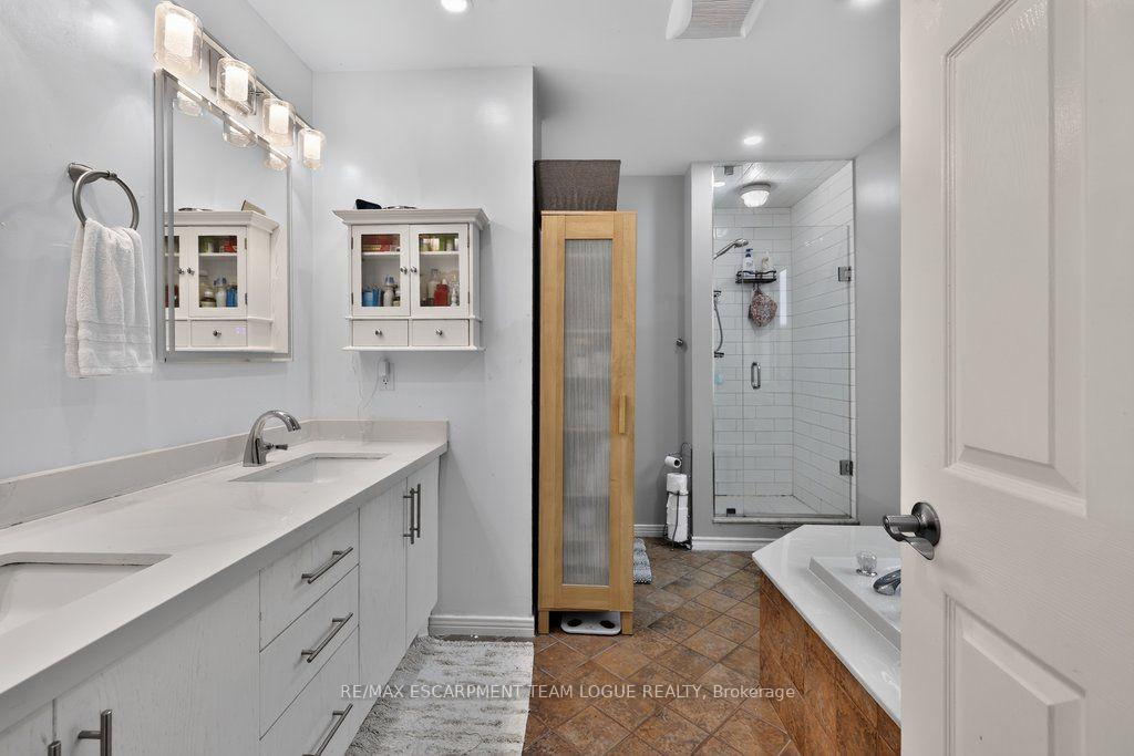 Photo 26 of 4194 Millcroft Park Drive, Burlington, Rose — HOMEH