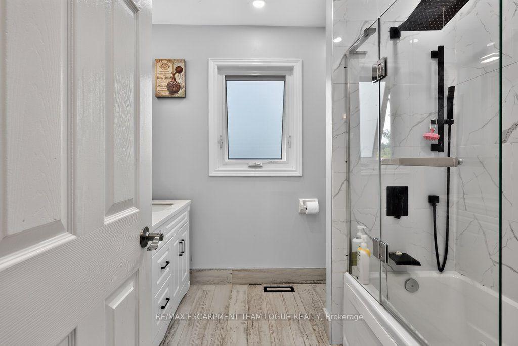 Photo 30 of 4194 Millcroft Park Drive, Burlington, Rose — HOMEH