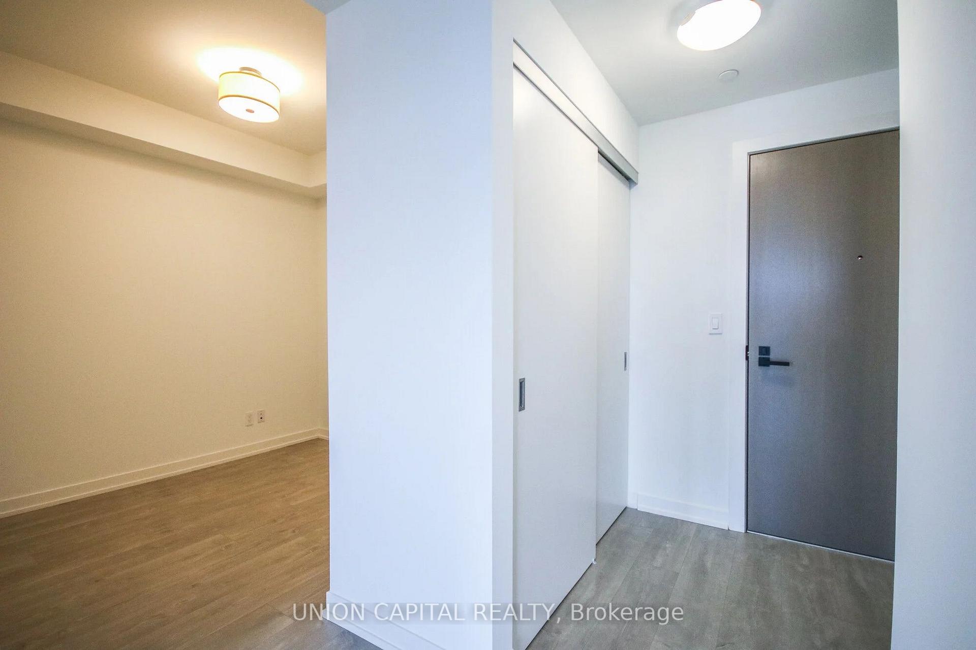 Photo 4 of Unit 510, 223 St Clair Avenue W, Toronto, Casa Loma — HOMEH