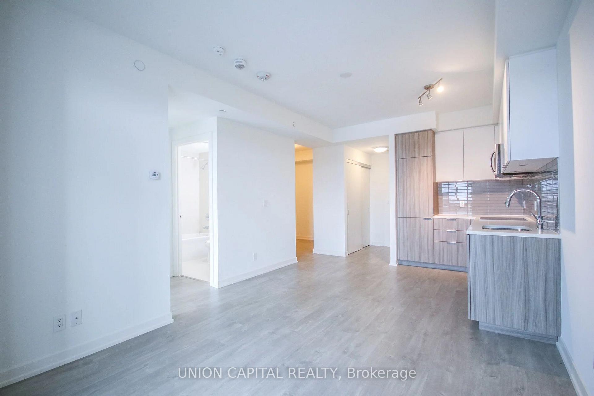 Photo 11 of Unit 510, 223 St Clair Avenue W, Toronto, Casa Loma — HOMEH