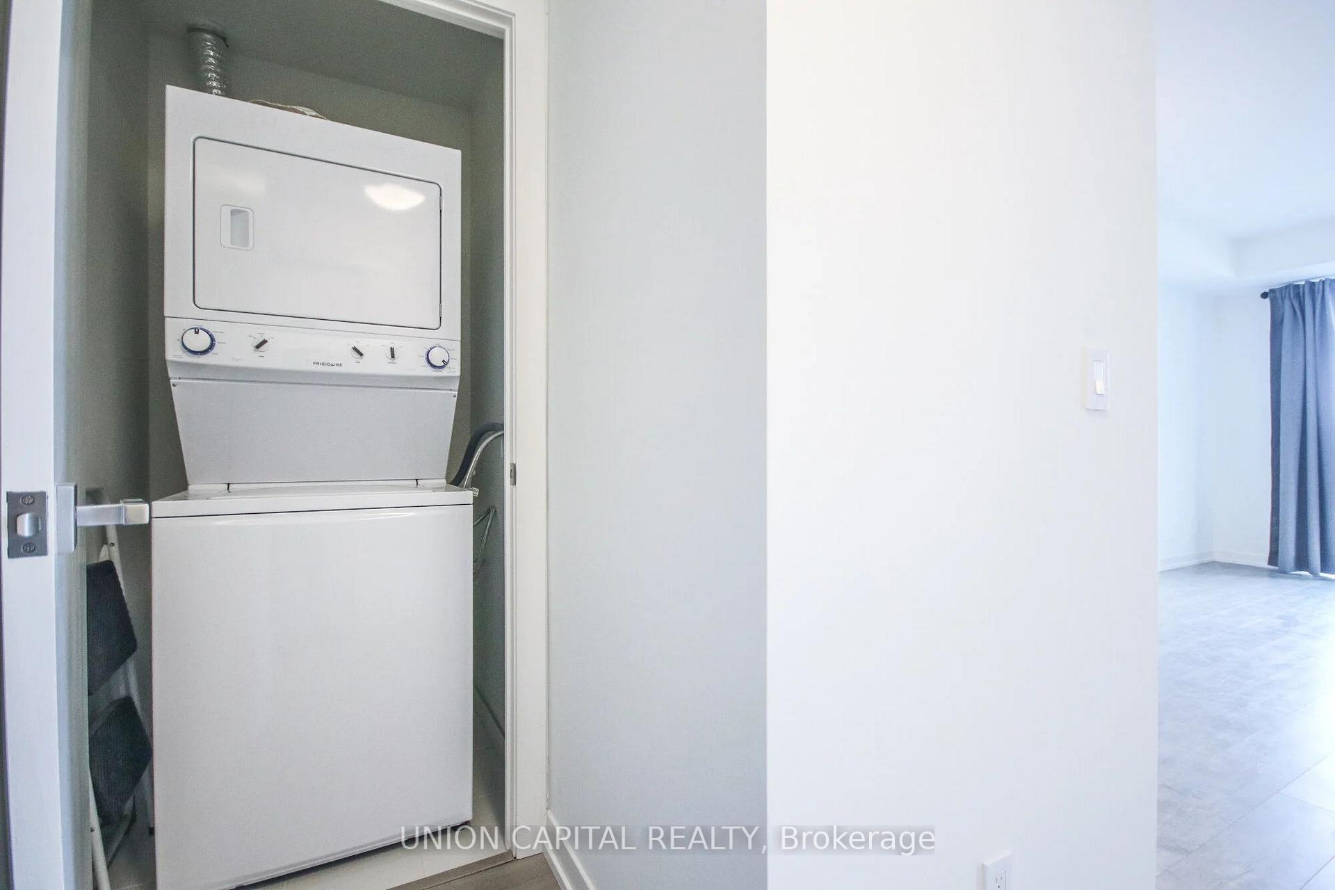Photo 18 of Unit 510, 223 St Clair Avenue W, Toronto, Casa Loma — HOMEH