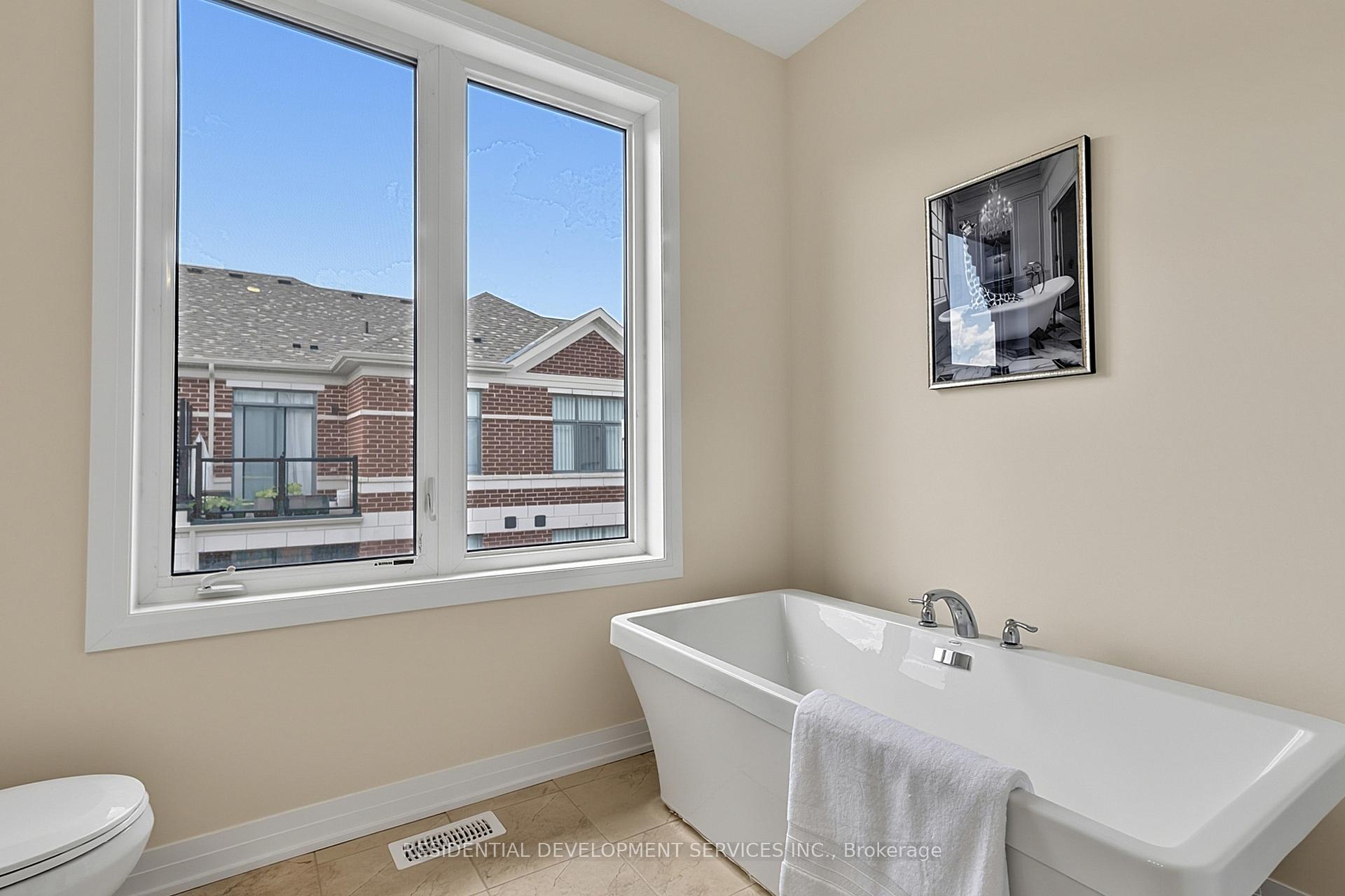 Photo 26 of 12 Tay Lane, Richmond Hill, Rural Richmond Hill — HOMEH