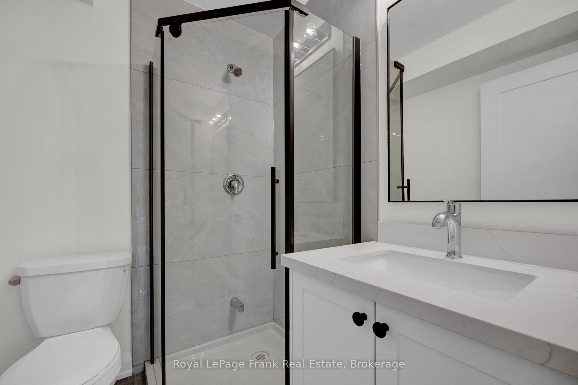 Photo 33 of 323 Anderson Avenue, Oshawa, McLaughlin — HOMEH