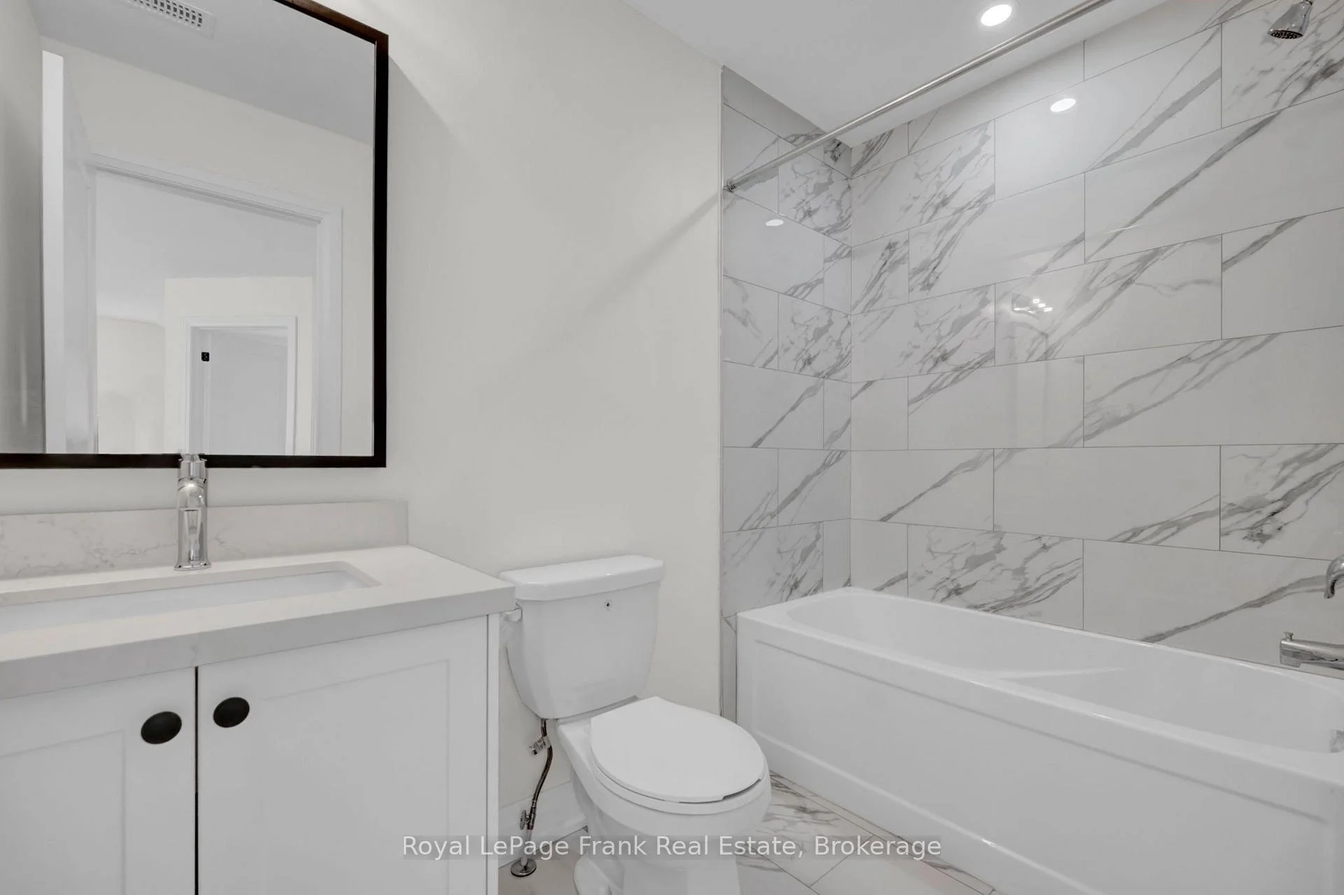 Photo 34 of 323 Anderson Avenue, Oshawa, McLaughlin — HOMEH